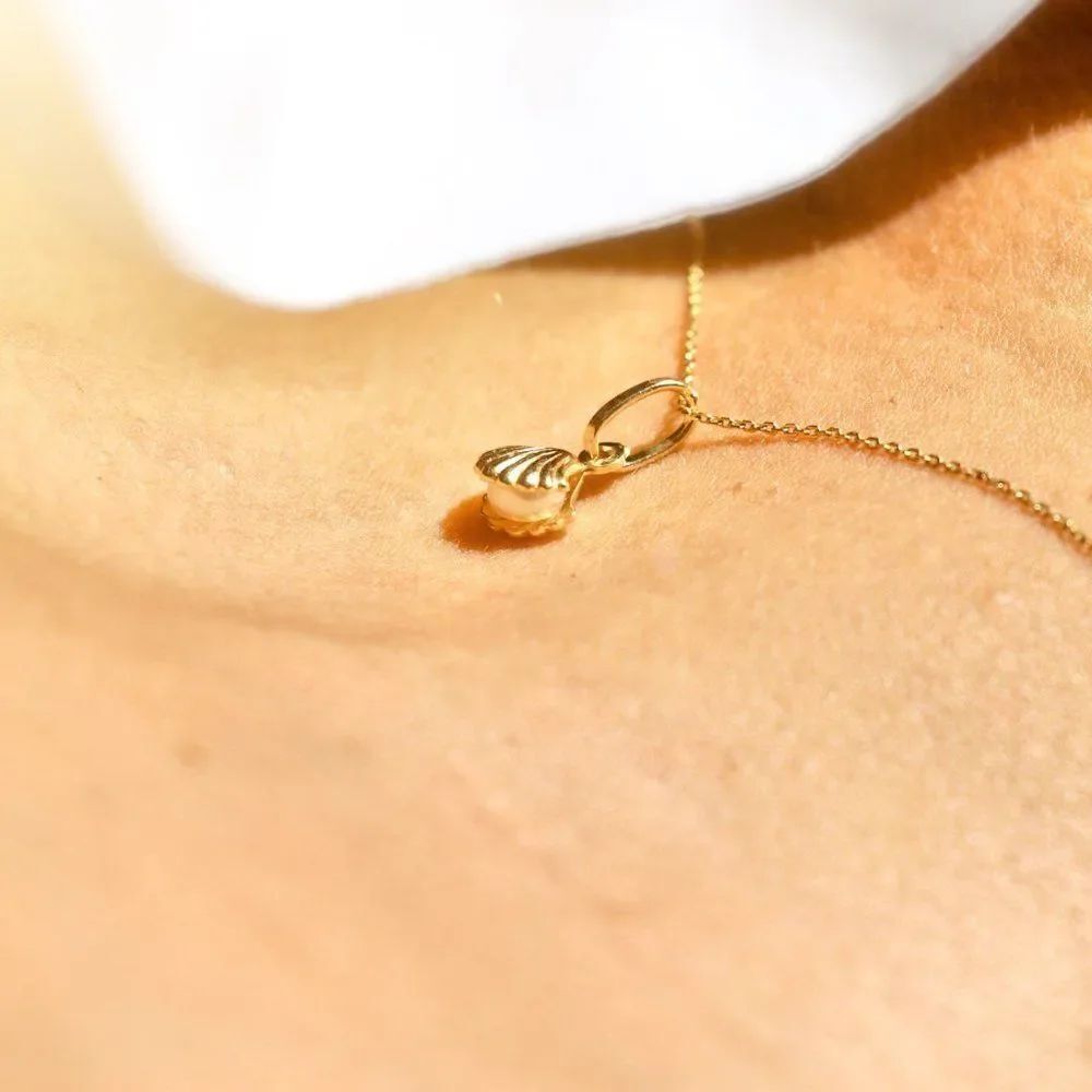 Pearl & shell 14k Solid Gold Pendant | perfect gift | Tehrani Jewelry | Gold Cha - Picture 5 of 5